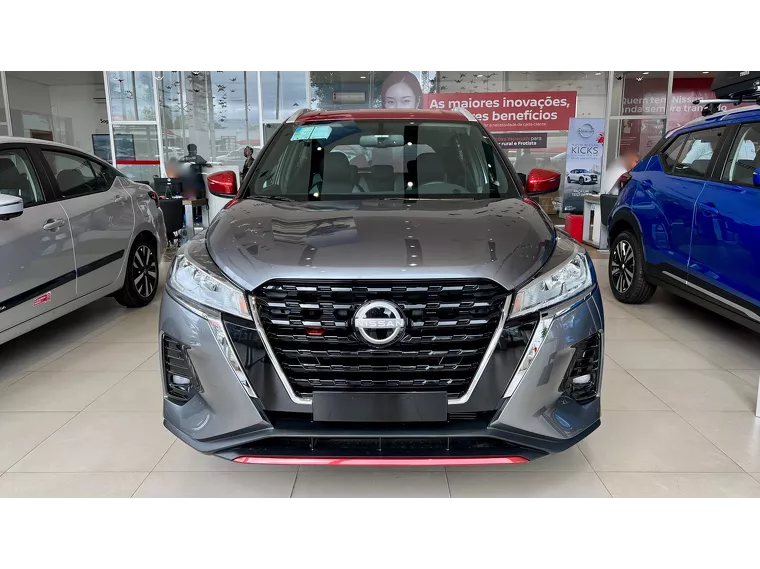 Nissan Kicks Cinza 18