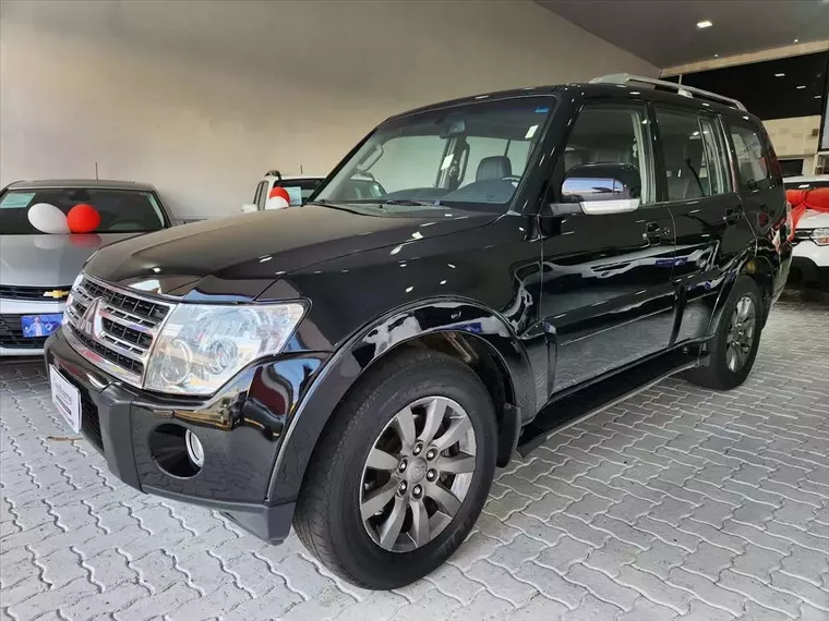 Mitsubishi Pajero Full Preto 10