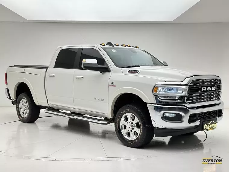 RAM 2500 Branco 7