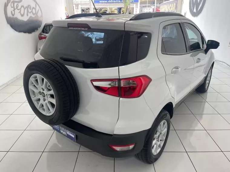 Ford Ecosport Branco 4