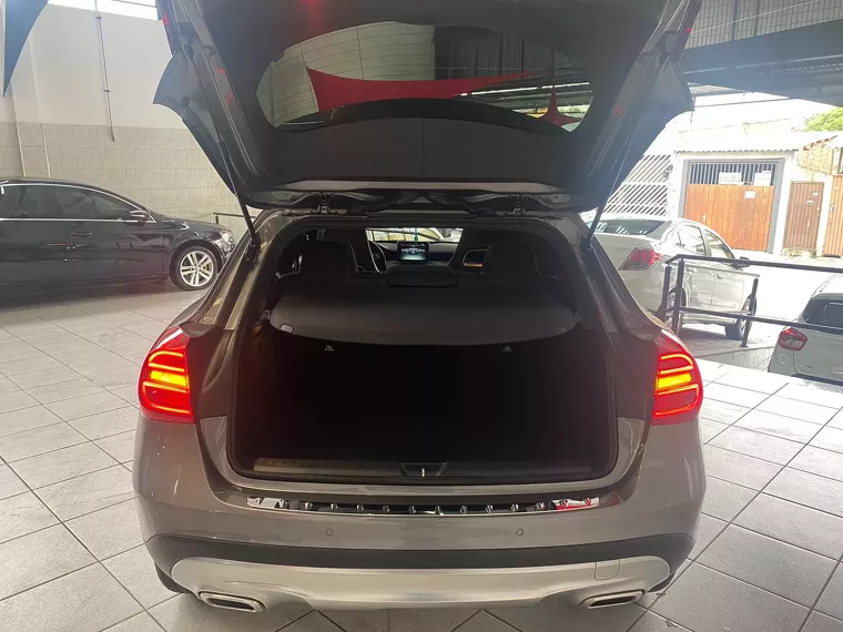 Mercedes-benz GLA 200 Cinza 2