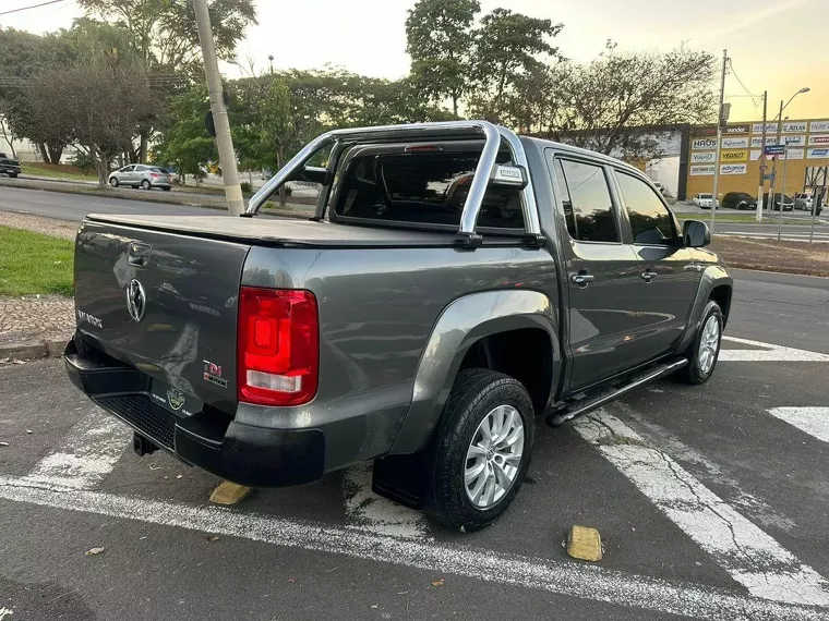 Volkswagen Amarok Cinza 6