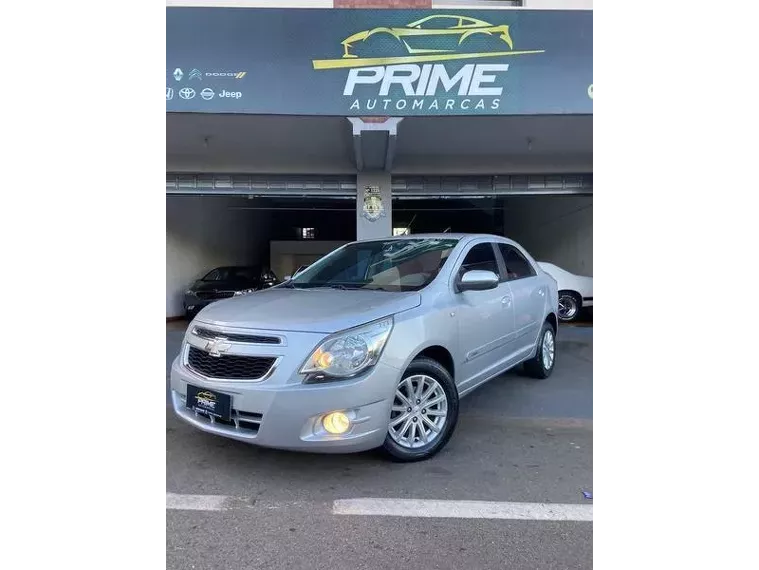 Chevrolet Cobalt Prata 9