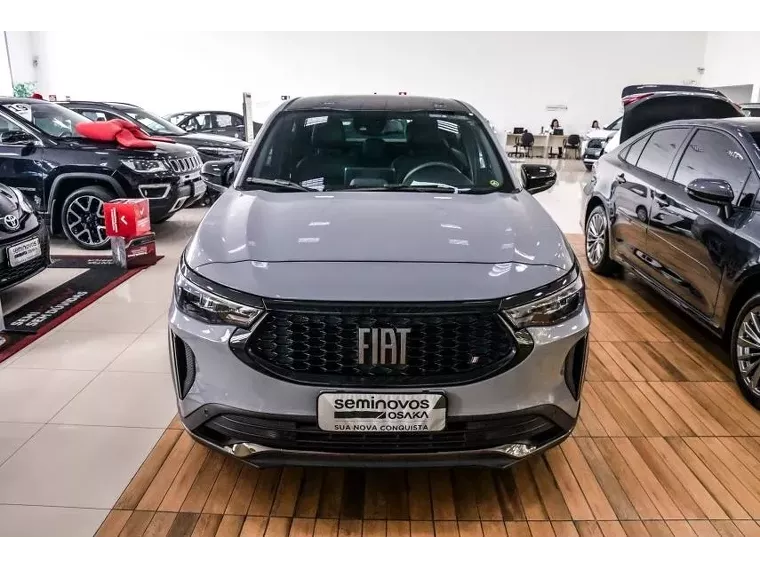 Fiat Fastback Cinza 15