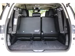 Toyota Hilux SW4
