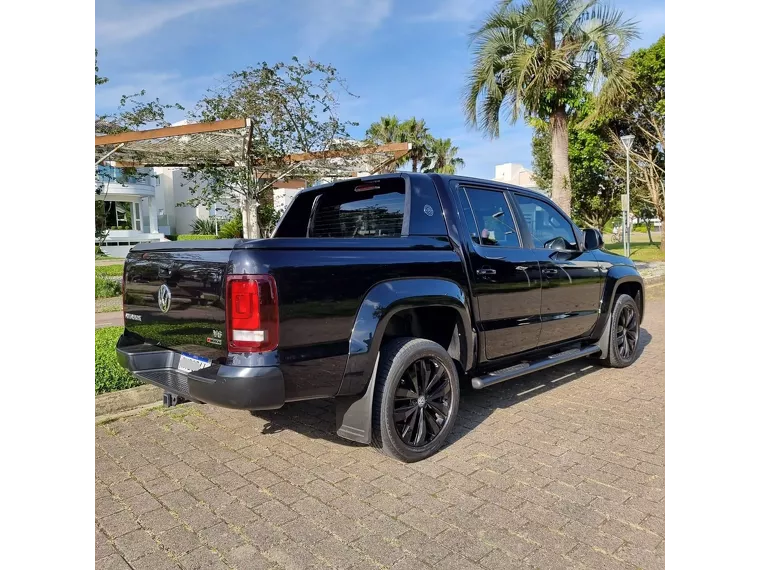 Volkswagen Amarok Preto 15