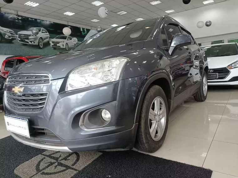 Chevrolet Tracker Cinza 8