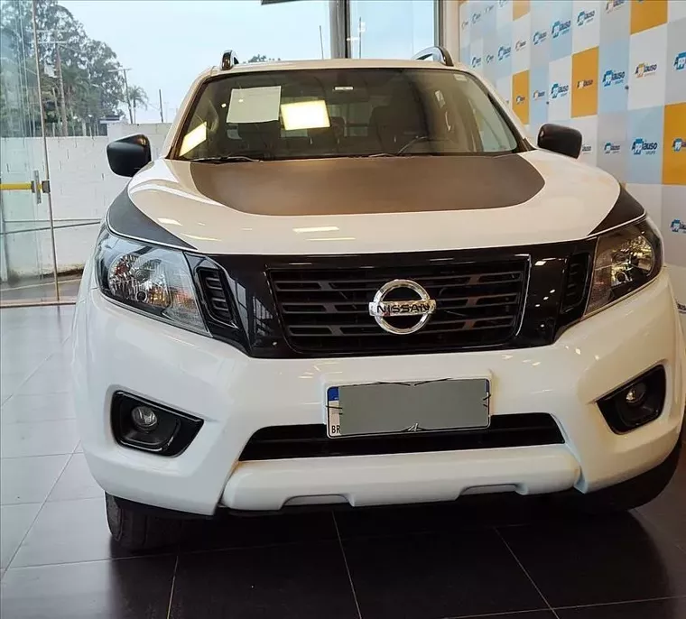 Nissan Frontier Branco 3