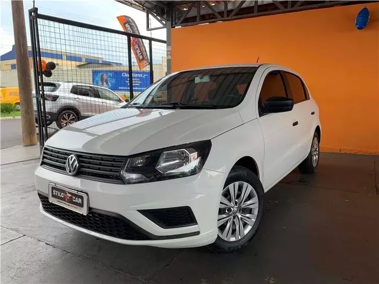 Volkswagen Gol Branco 11