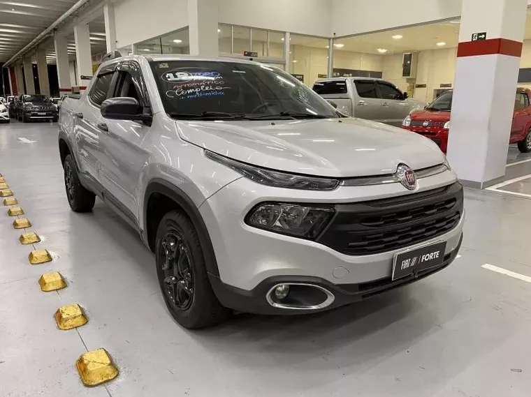 Fiat Toro Prata 1