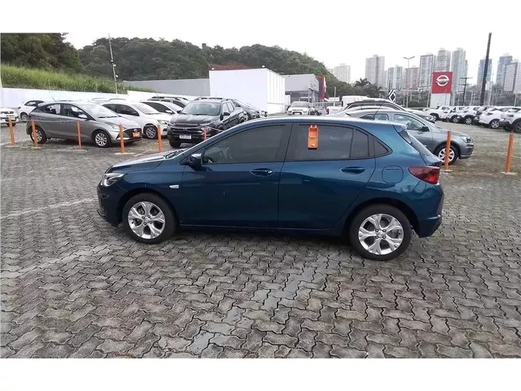 Chevrolet Onix Azul 8