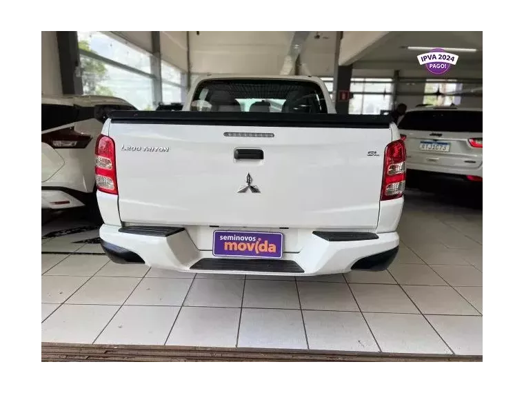 Mitsubishi L200 Branco 5