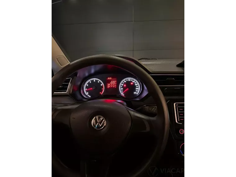 Volkswagen Gol Prata 12