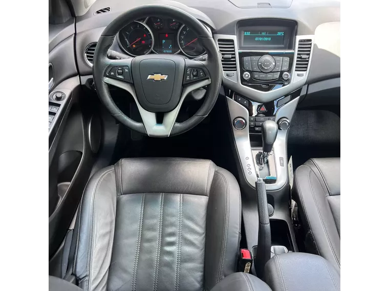 Chevrolet Cruze Prata 2