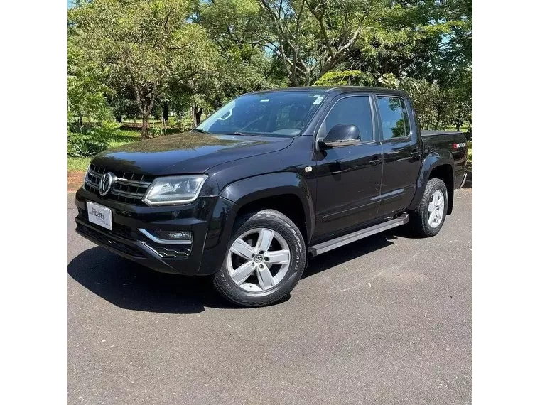 Volkswagen Amarok Preto 2