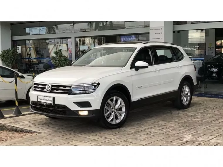 Volkswagen Tiguan Branco 10