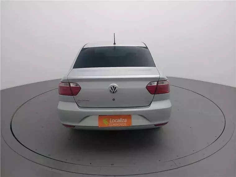 Volkswagen Voyage Prata 2