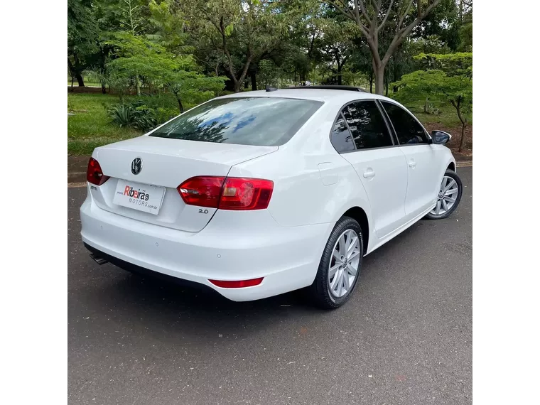 Volkswagen Jetta Branco 3