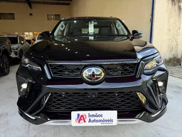 Toyota Hilux SW4