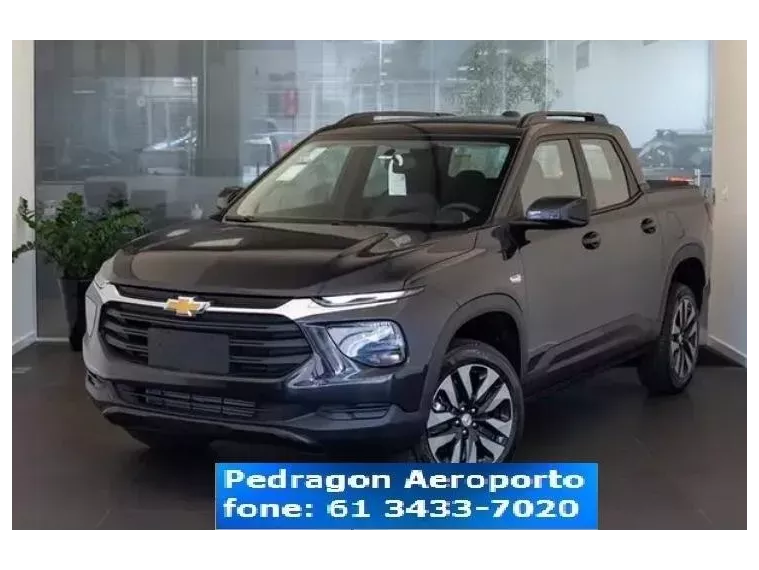 Chevrolet Montana Preto 3