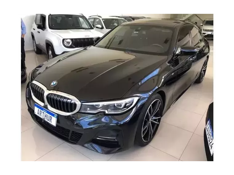 BMW 320i Preto 4