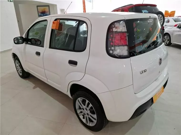 Fiat Uno Branco 1