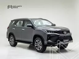 Toyota Hilux SW4