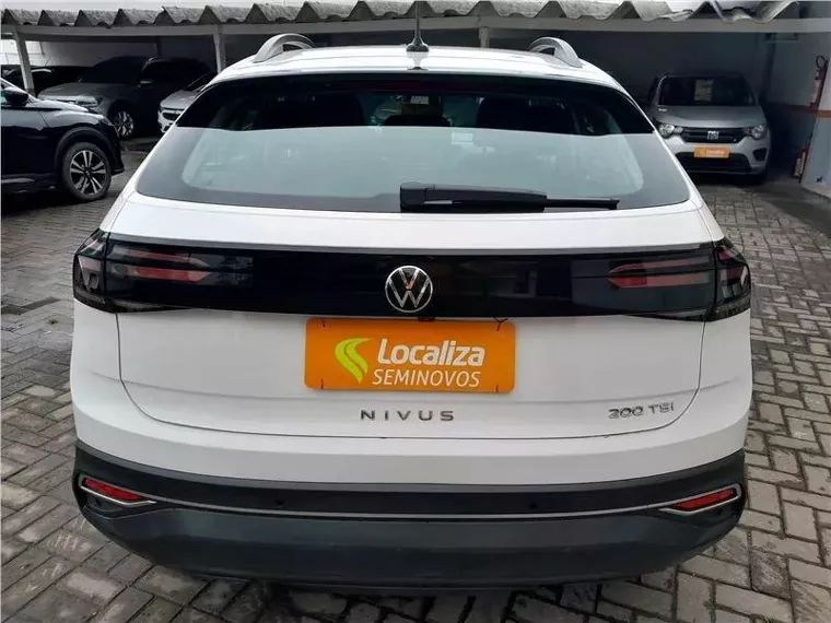 Volkswagen Nivus Branco 12