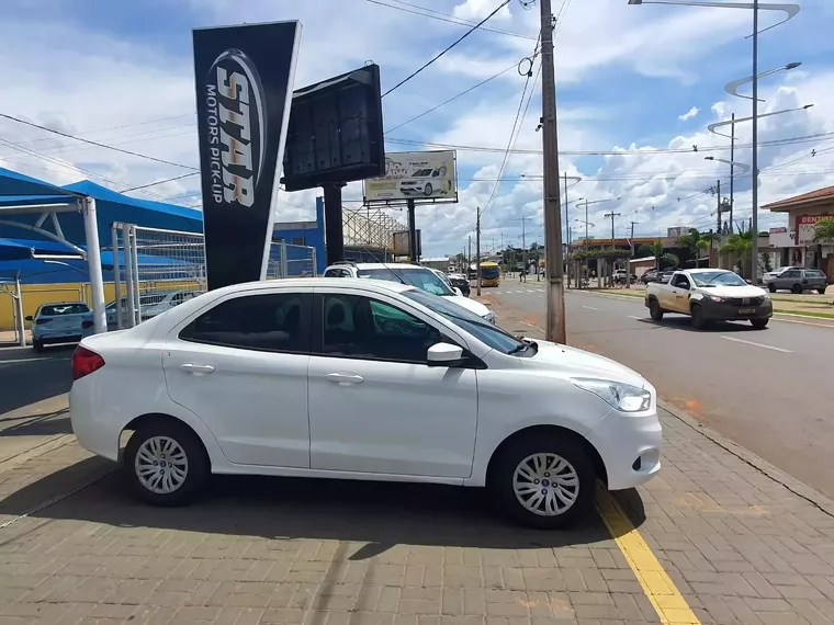 Ford KA Branco 13