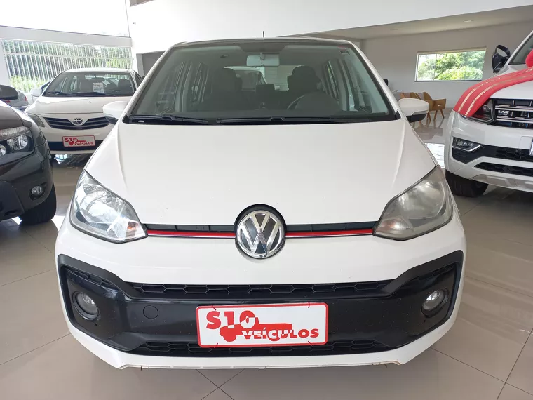 Volkswagen UP Branco 3