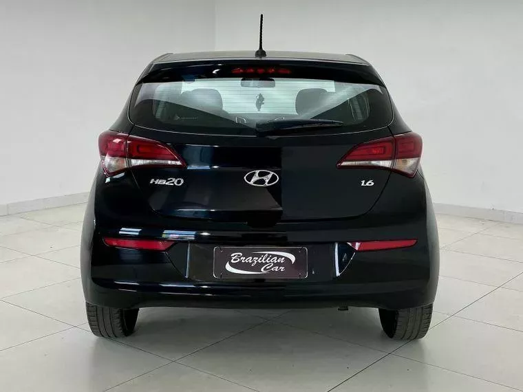 Hyundai HB20 Preto 12