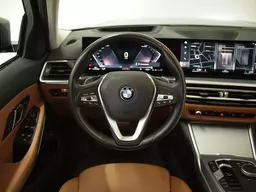 BMW 320i