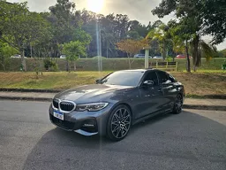 BMW 320i
