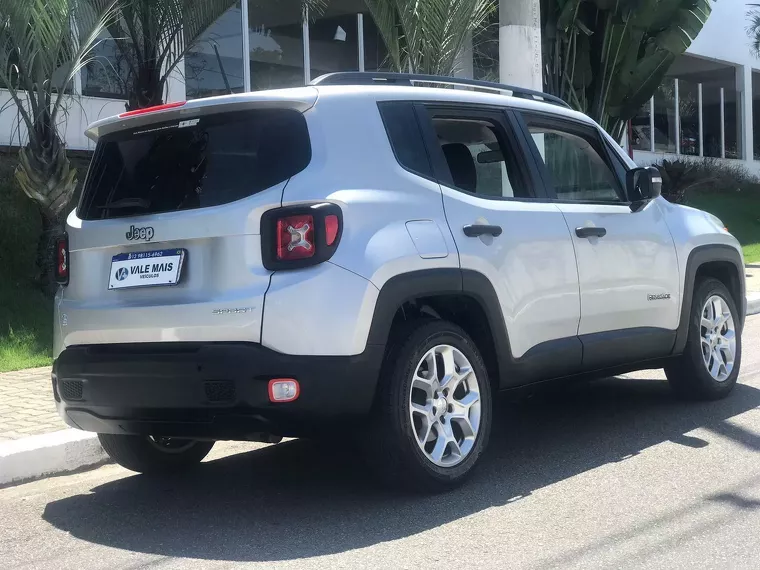 Jeep Renegade Prata 11