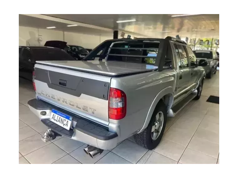 Chevrolet S10 Prata 6