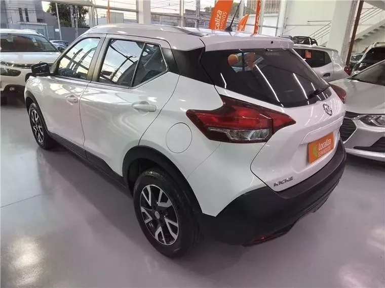 Nissan Kicks Branco 8