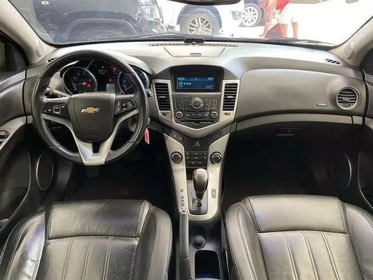 Chevrolet Cruze Preto 1