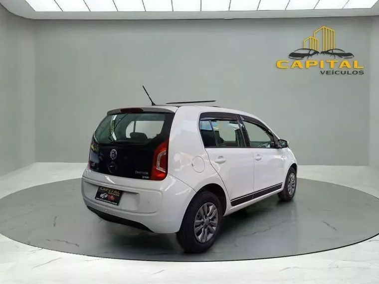 Volkswagen UP Branco 4