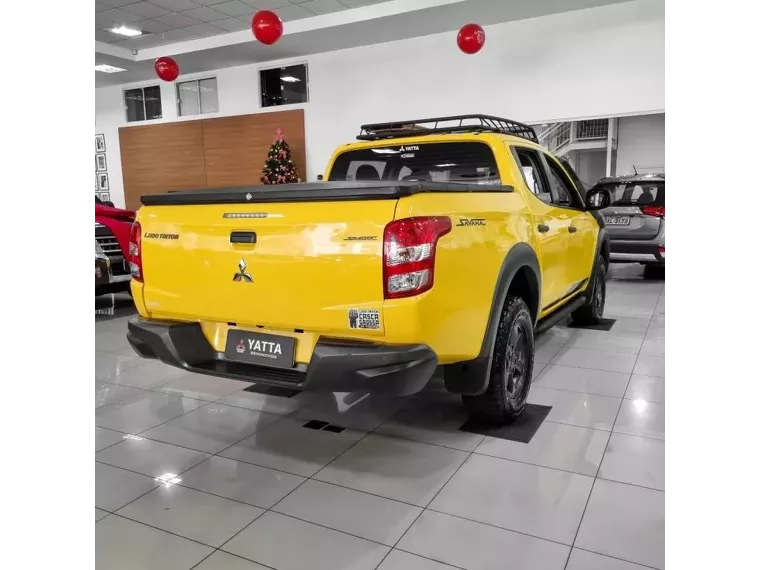 Mitsubishi L200 Triton Amarelo 6