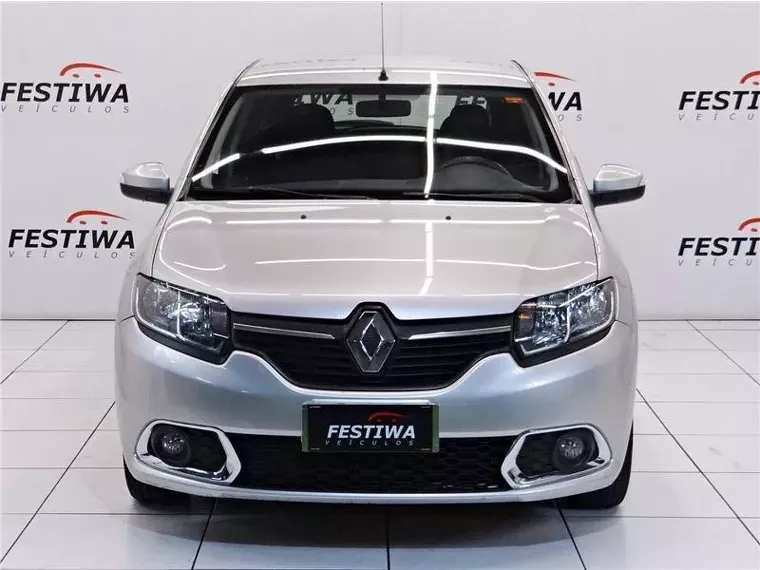 Renault Sandero Prata 7