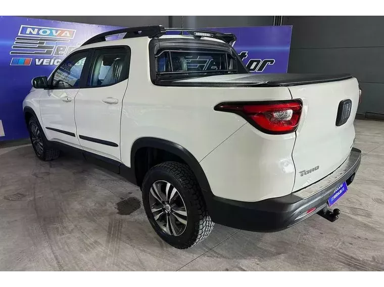 Fiat Toro Branco 9