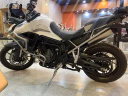 Triumph Tiger 900