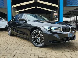 BMW 320i