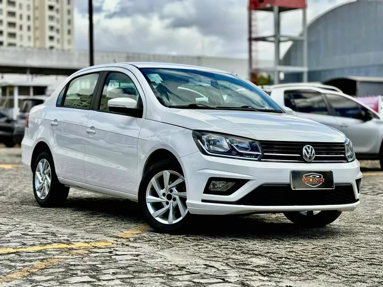 Volkswagen Voyage Branco 3