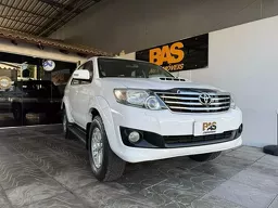 Toyota Hilux SW4