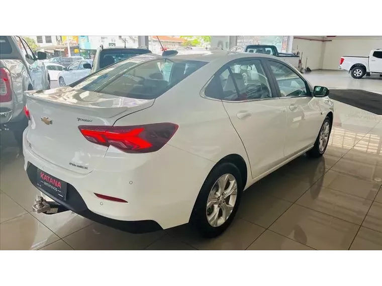 Chevrolet Onix Branco 15