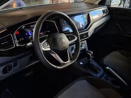 Volkswagen Polo Sedan