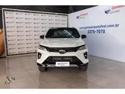 Toyota Hilux SW4