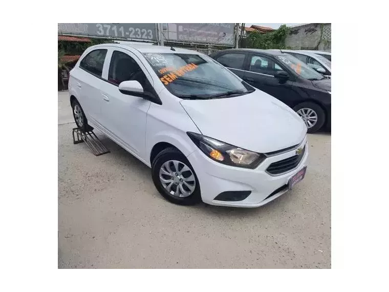 Chevrolet Onix Branco 6