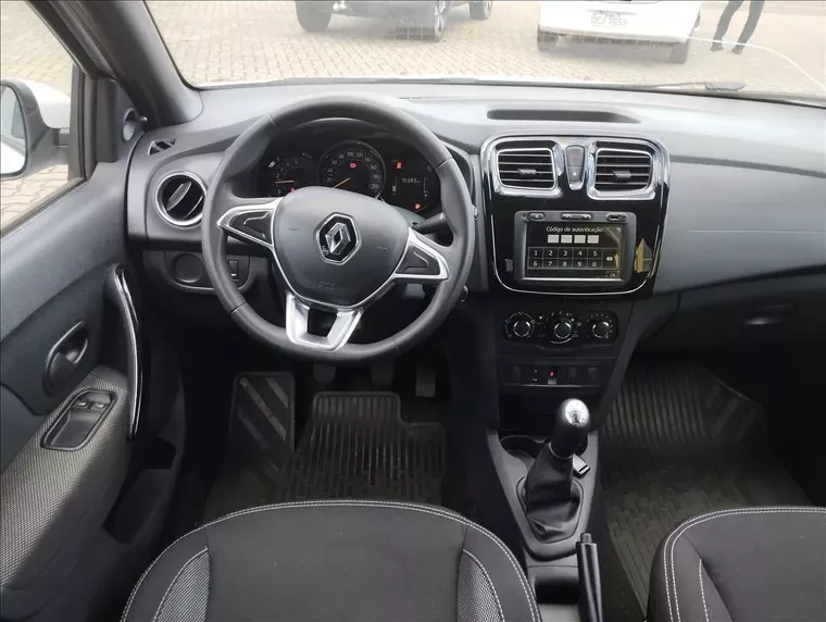 Renault Sandero Branco 11